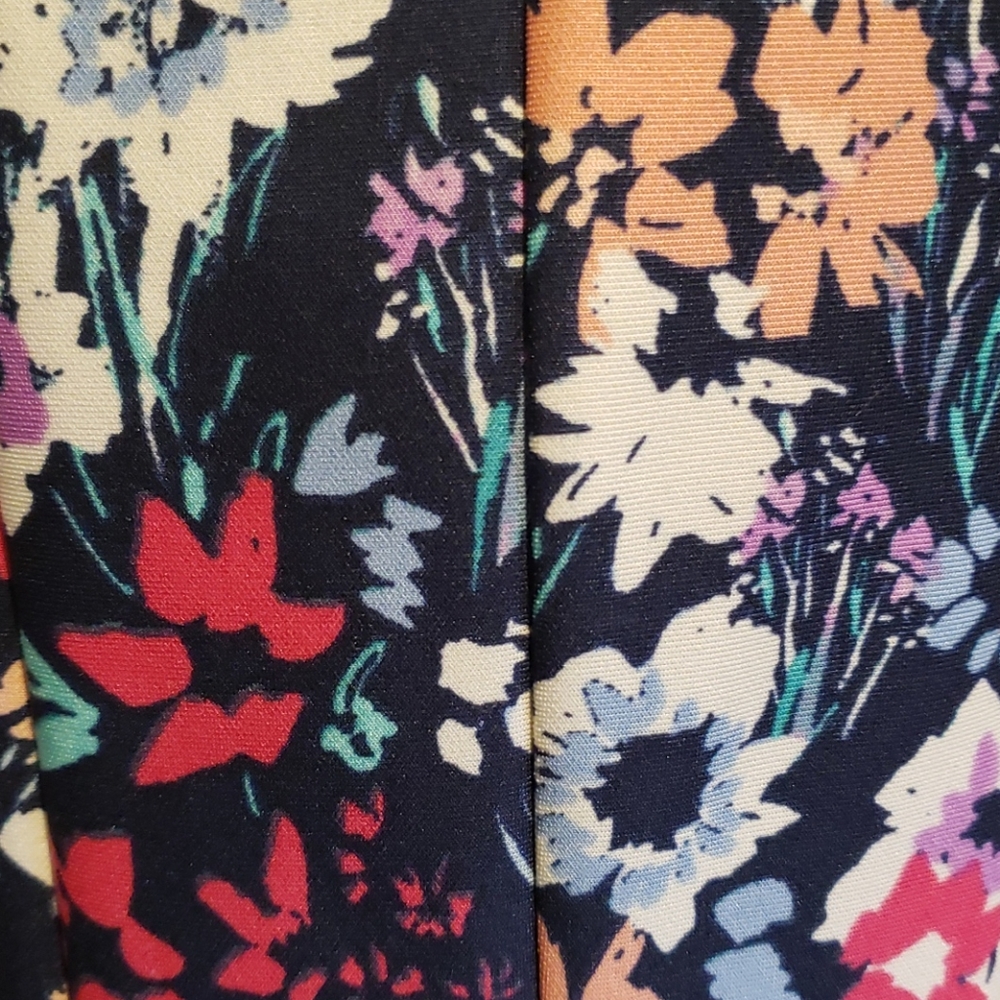 Roz and Ali scoop neck floral dress